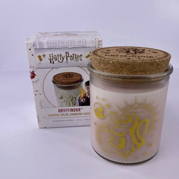 NEW in Box Harry Potter Color changing candle - Gryffindor house. - Picture 2 of 10